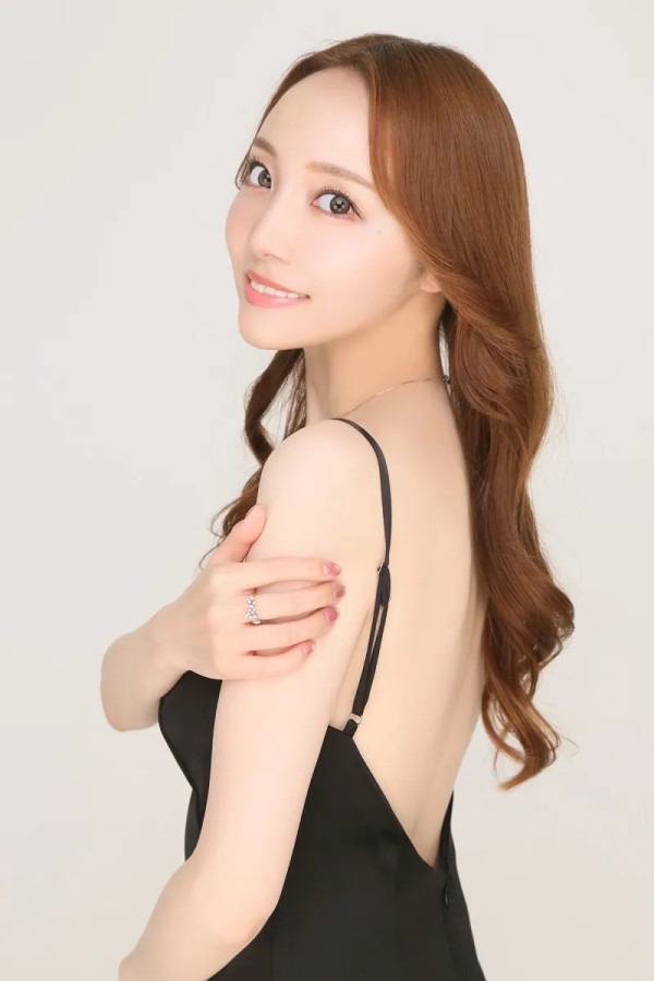 まなさん